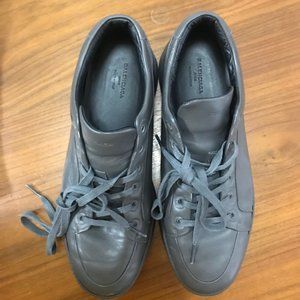 BALENCIAGA PARIS Low Top Leather Sneaker